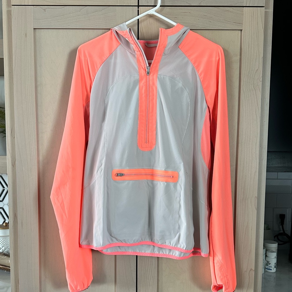 Lululemon light weight pullover / jacket sz 8